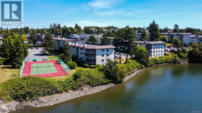 103 71 Gorge Rd W, Saanich