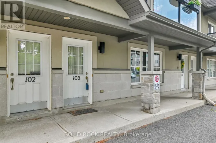 103 - 856 NOTRE-DAME STREET, Russell