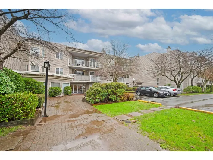 103 9948 151 STREET, Surrey