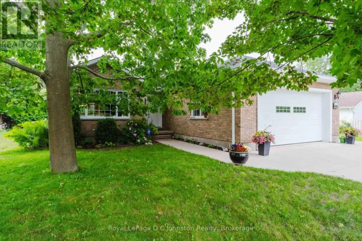 103 GRENVILLE STREET N, Saugeen Shores
