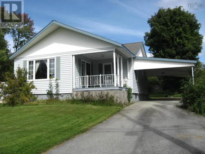 103 Highway 8, Milton