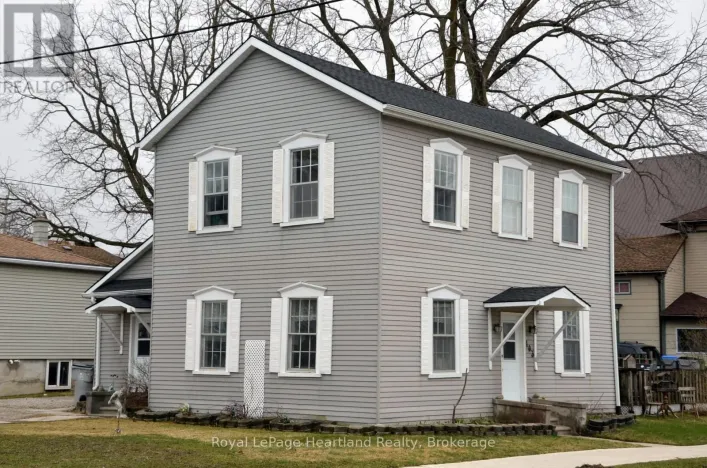 103 JAMES STREET, Central Huron