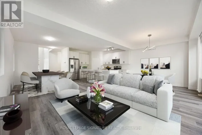 103 MARCONI COURT, London East