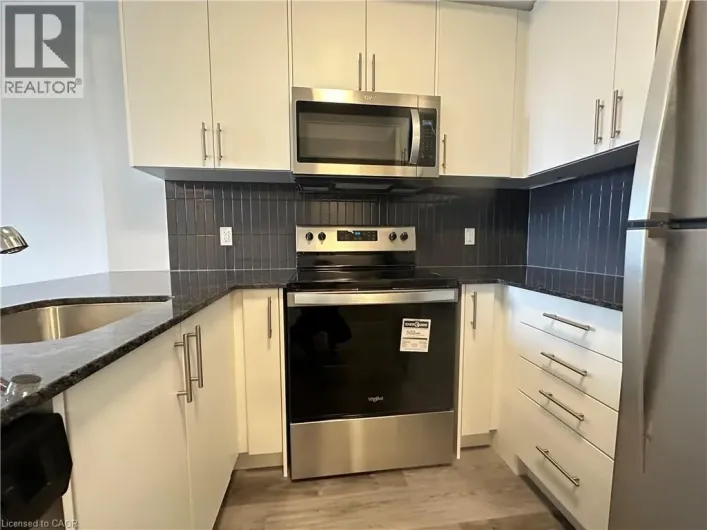 103 ROGER Street Unit# 213, Waterloo