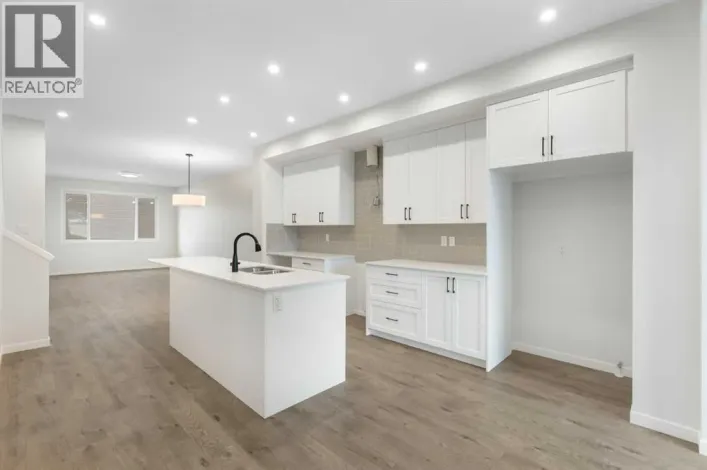 103 Royston Way NW, Calgary