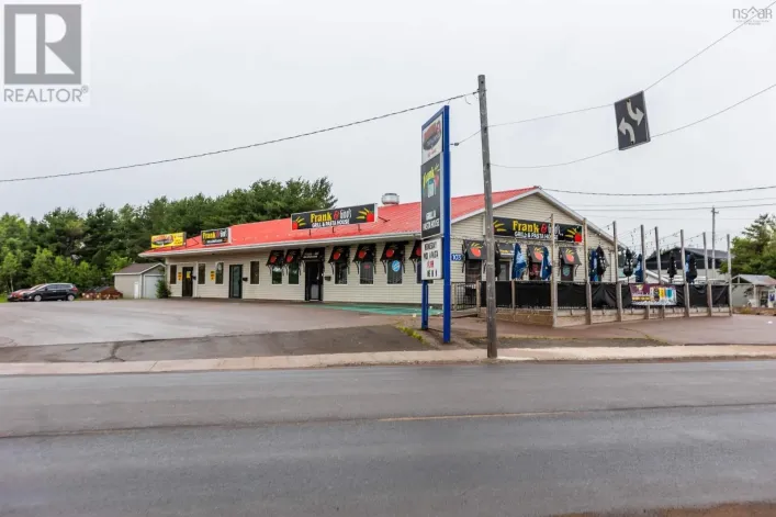 103 South Albion Street, Amherst