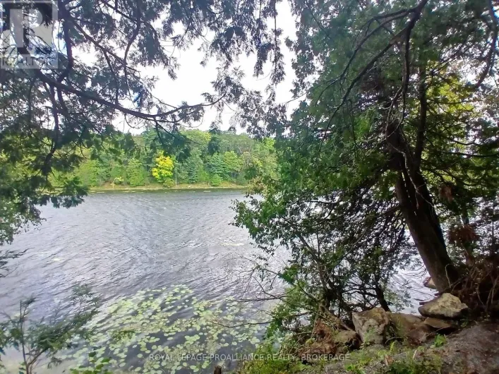 1030 LODGE LANE, Leeds and the Thousand Islands