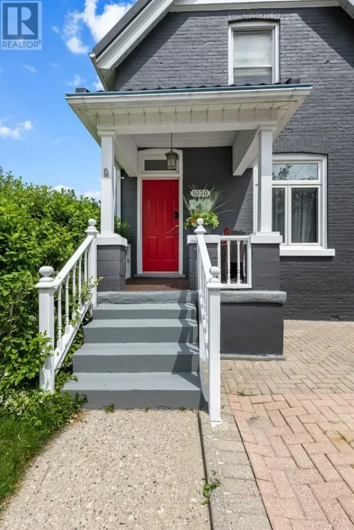 1030 YORK STREET, London East