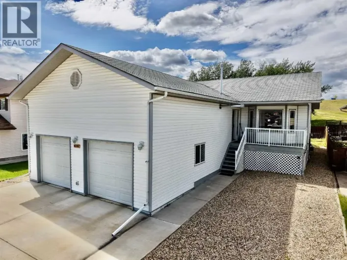 10302 83 Street, Peace River