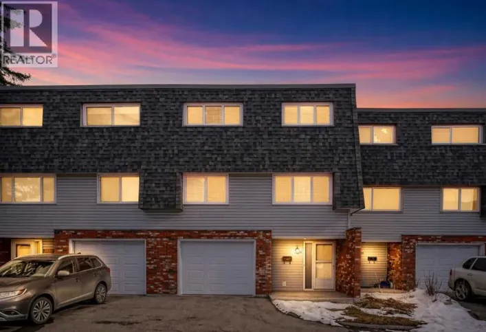 10304 Braeside Drive SW, Calgary