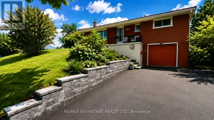 House for sale: 1031 EAGLE DRIVE, London South