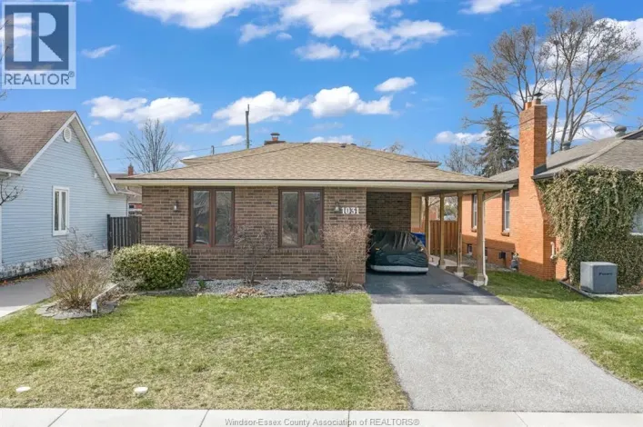 1031 EASTLAWN, Windsor