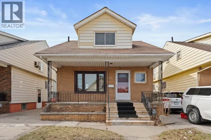 1031 LOUIS AVENUE, Windsor