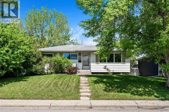 1032 89 Avenue SW, Calgary
