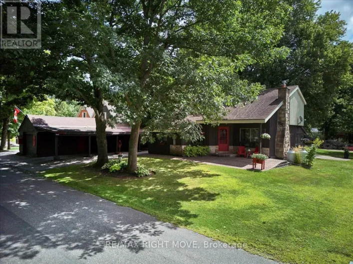 1032 COWBELL LANE, Gravenhurst