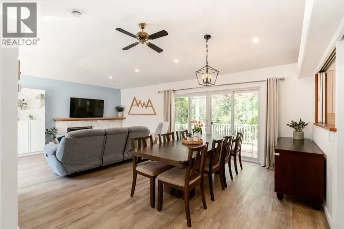 1032 EDGEWATER CRESCENT, Squamish