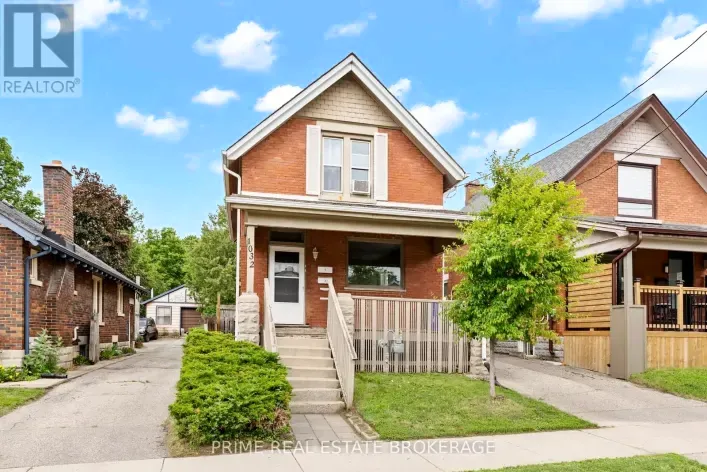 1032 TRAFALGAR STREET, London East
