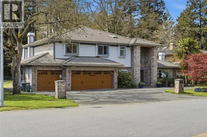 1032 Valewood Trail, Saanich