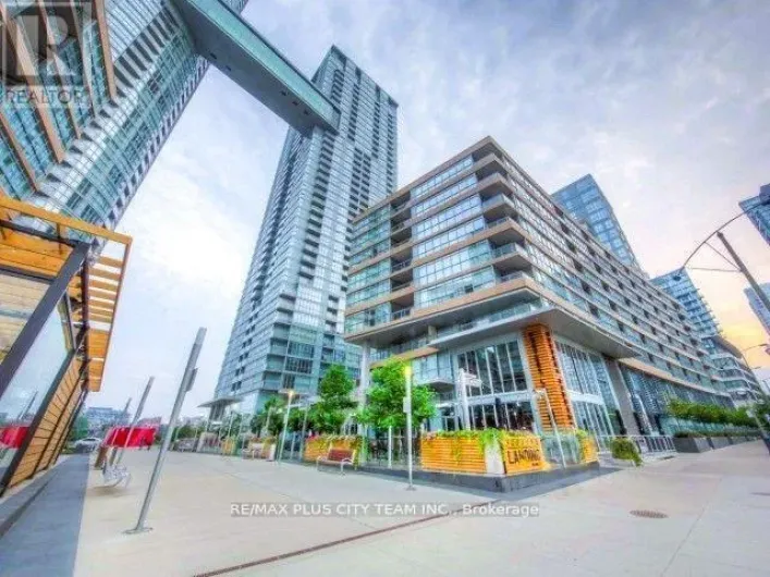 1033 - 15 ICEBOAT TERRACE, Toronto