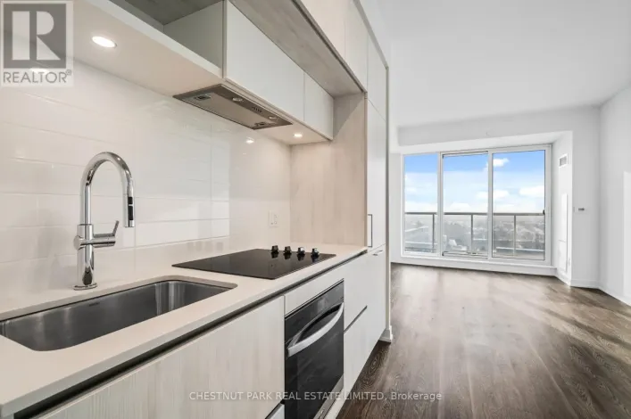 1033 - 2 DAVID EYER ROAD, Richmond Hill