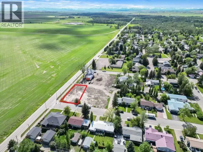 1033 8 Street SW, High River