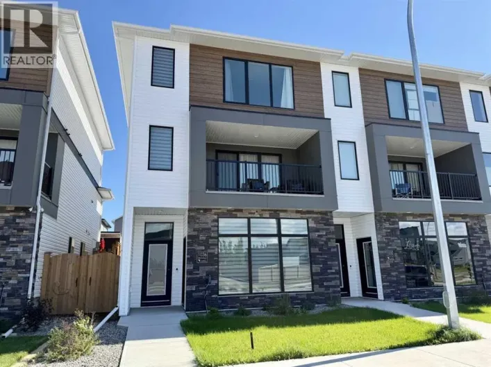 1036 Coalbrook Gate W, Lethbridge