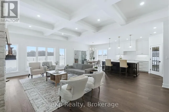 1036 WALTON AVENUE N, North Perth