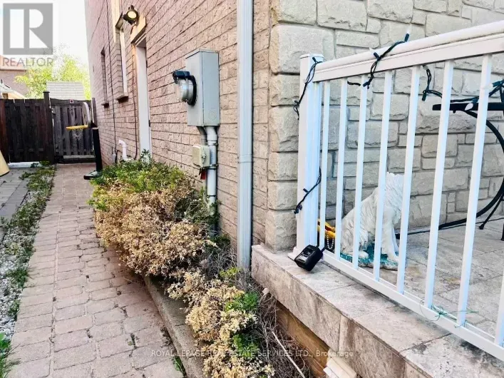 1038 AGRAM DRIVE, Oakville