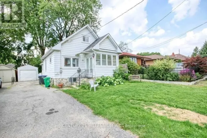 1038 EDGELEIGH AVENUE, Mississauga