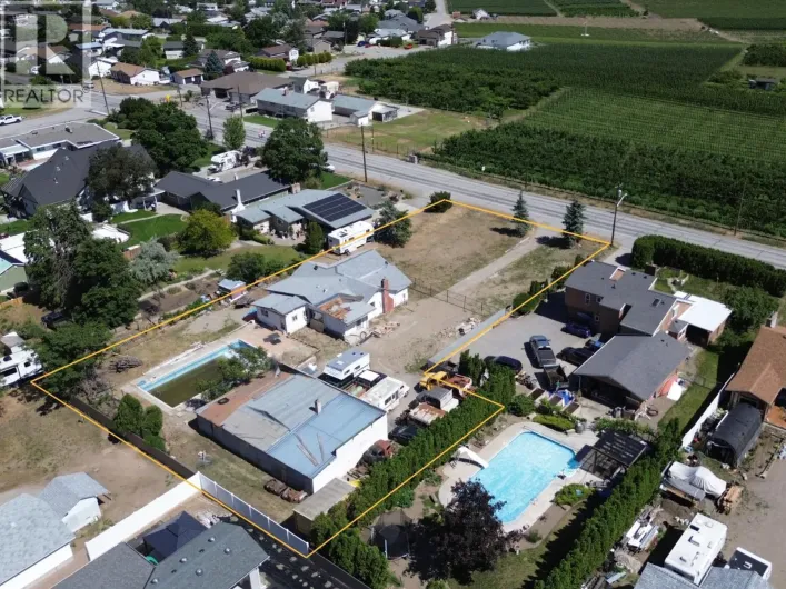 1038 Fairview Road, Oliver