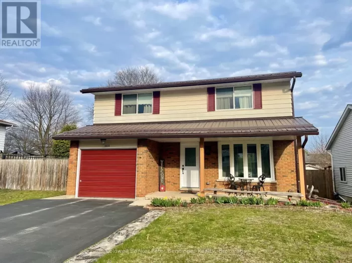 1038 WELLINGTON STREET, Saugeen Shores