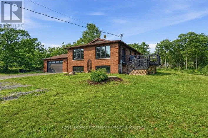 10389 41 HIGHWAY, Addington Highlands