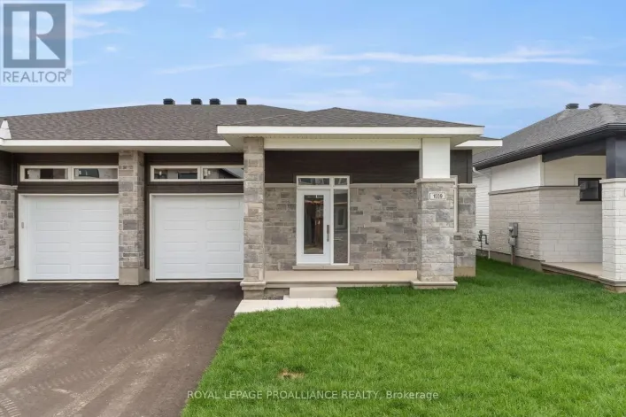 1039 MOORE STREET, Brockville