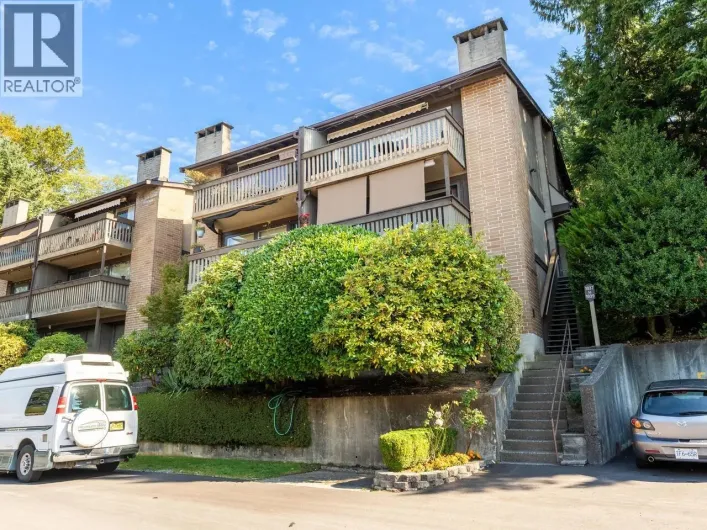 1039 OLD LILLOOET ROAD, North Vancouver