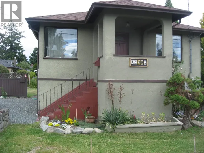 10391 Resthaven Dr, Sidney