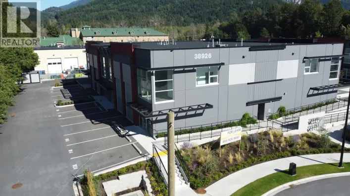 103A 38926 MID WAY, Squamish