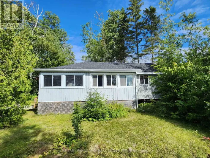 House for sale: 104 & 108 FENNAH ROAD, Kirkland Lake