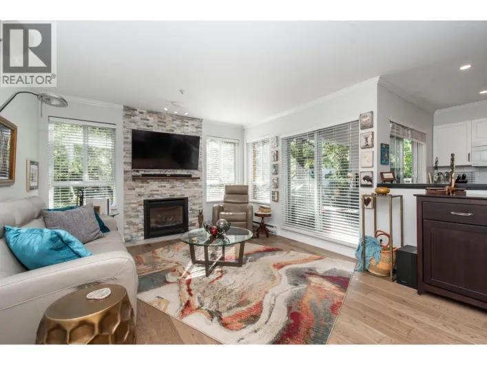 104 128 W 8TH STREET, North Vancouver