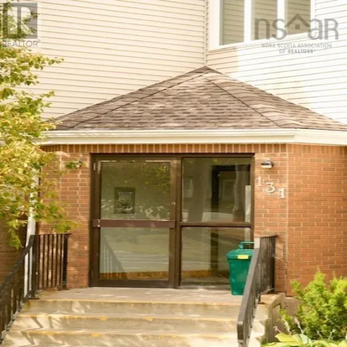 104 131 Farnham Gate Road, Halifax