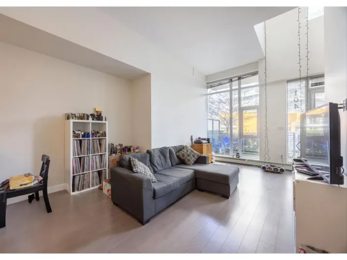 Row / Townhouse for sale: 104 13308 CENTRAL AVENUE, Surrey