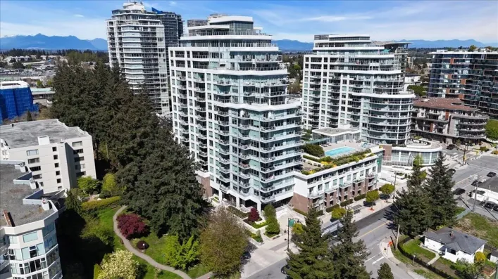 104 15165 THRIFT AVENUE, Surrey