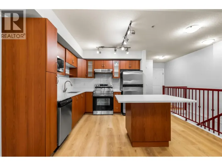 104 160 SHORELINE CIRCLE, Port Moody