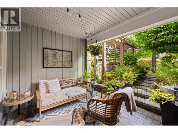104 19673 MEADOW GARDENS WAY, Pitt Meadows