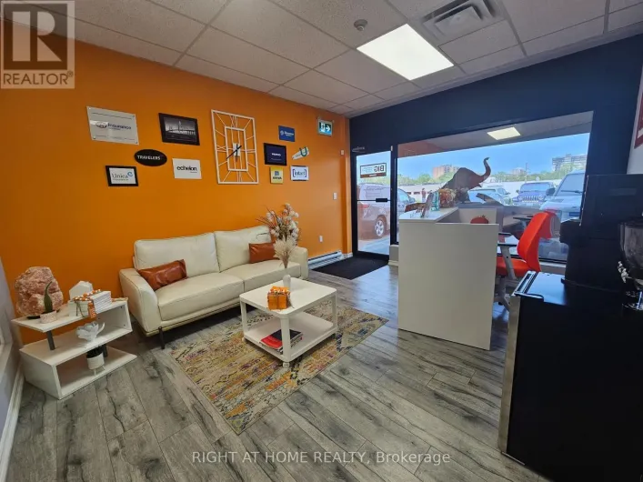 104 - 200 BOND STREET W, Oshawa