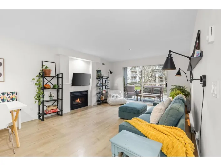 104 20177 54A AVENUE, Langley