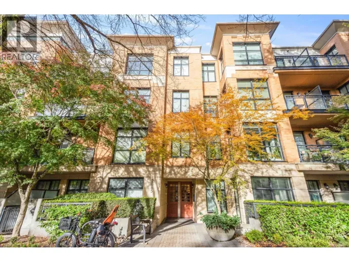 104 2065 W 12TH AVENUE, Vancouver