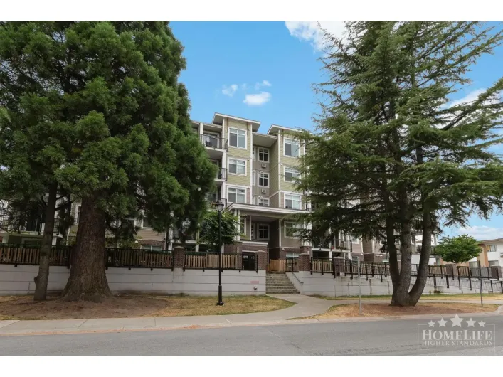 104 20686 EASTLEIGH CRESCENT, Langley