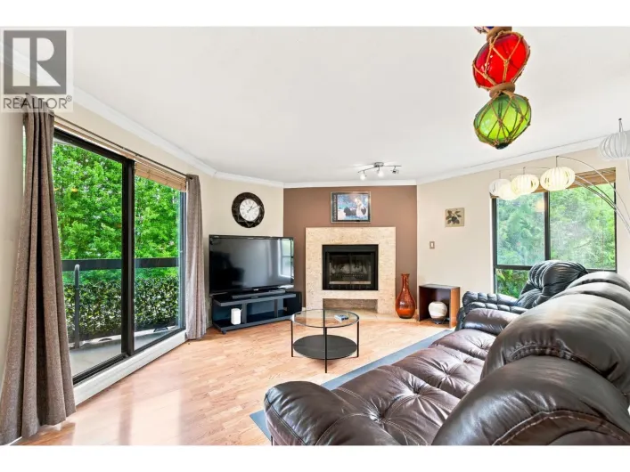 104 2181 PANORAMA DRIVE, North Vancouver