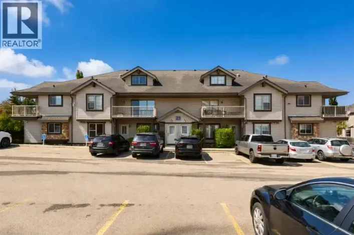 104, 23 Everridge Square SW, Calgary