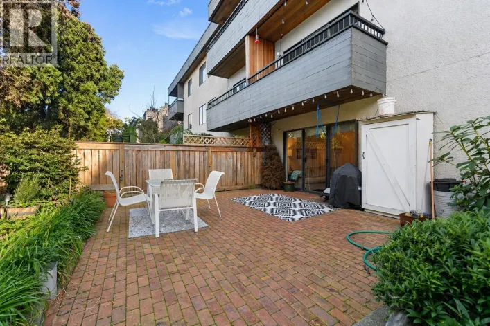 104 2475 YORK AVENUE, Vancouver